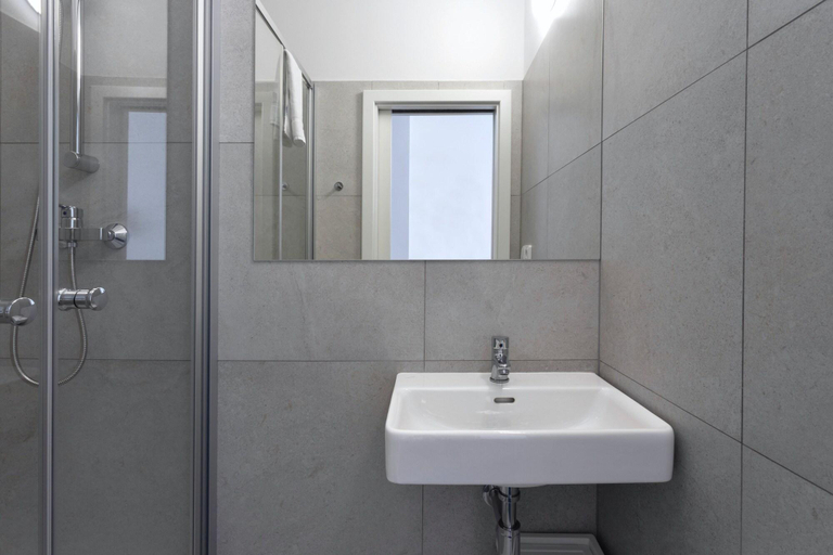 Bathroom 5, Hotel AMITY, Praha 20