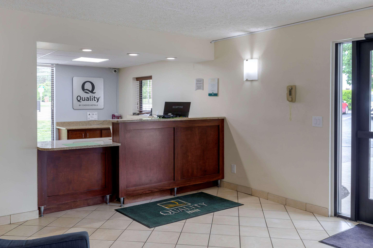 Public Area 2, Quality Inn - Roxboro South, Person