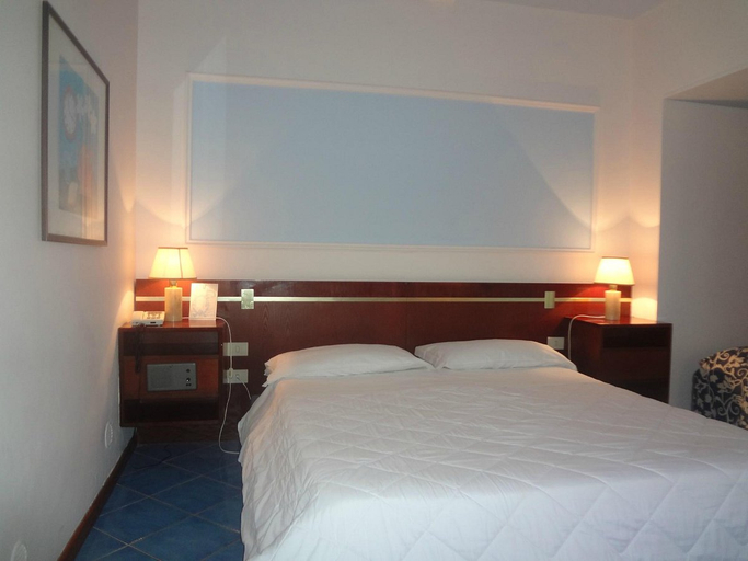 Bedroom 3, PUNTA QUATTROVENTI, Napoli