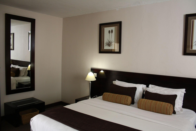 Bedroom 4, Cresta Bosele Hotel, Selibe Phikwe