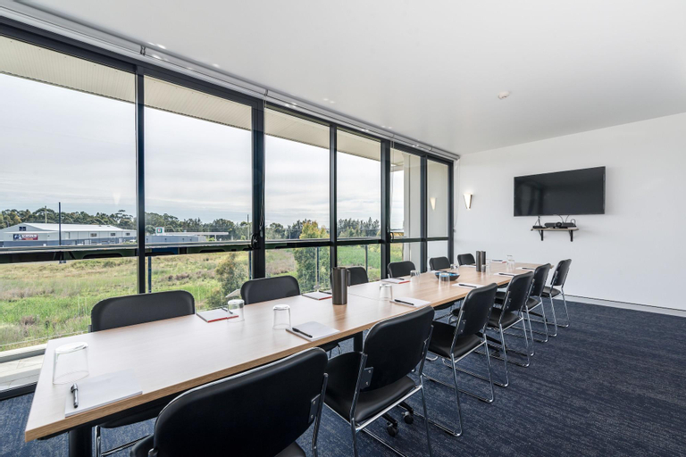 Business Facilities 28