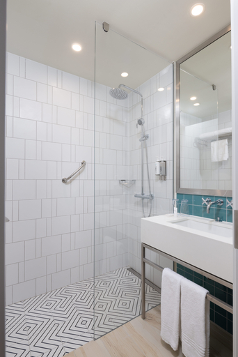 Bathroom 4, Ecos Dubai Al Furjan Hotel, Dubai