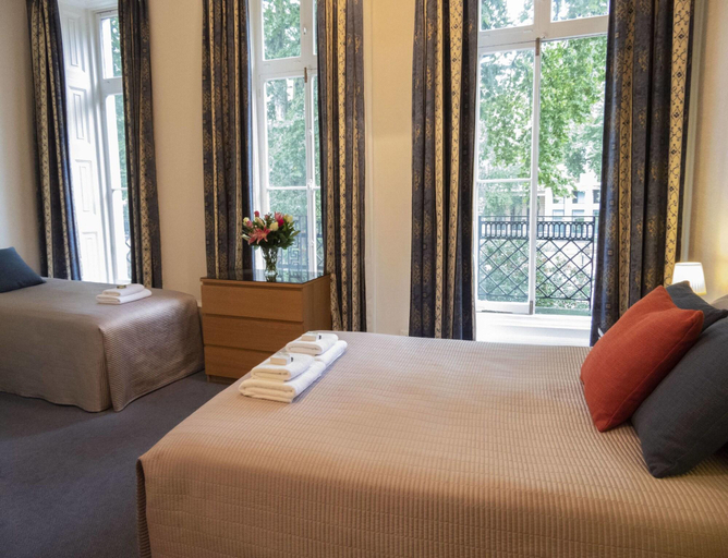 Bedroom 3, The Euro Hotel, London