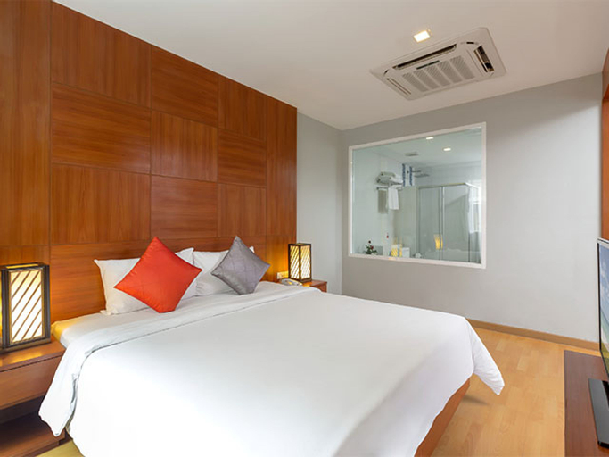 Bedroom 25