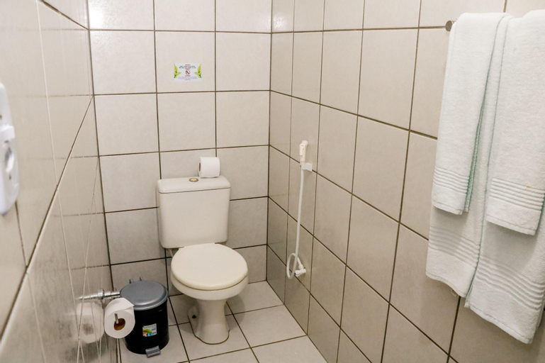 Bathroom 3