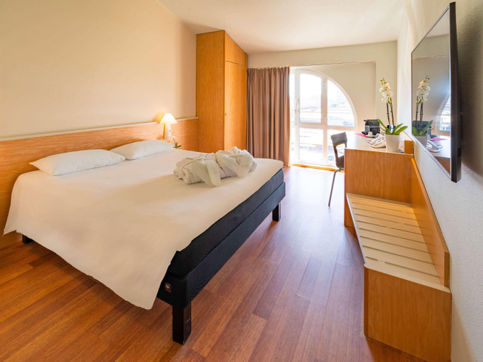 Bedroom 8