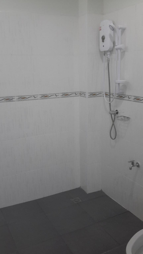 Bathroom 4, The Amber Mansion, Muang Roi Et