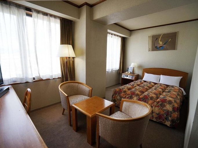 Bedroom 3, Neyagawa Trend Hotel, Neyagawa