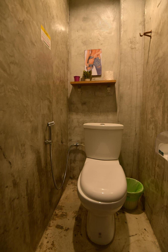 Bathroom 4, Ok Chic Phuket Hostel, Phuket Island