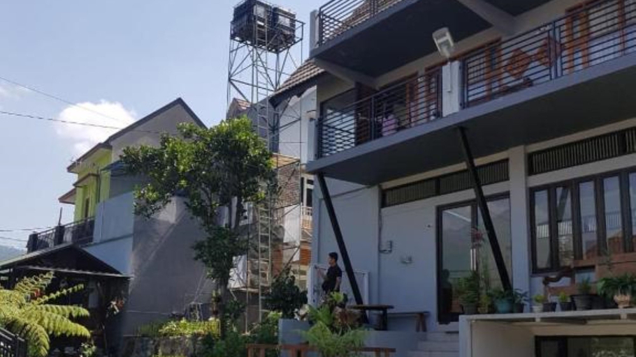 Exterior & Views 5, Sekar Gambir Homestay, Malang