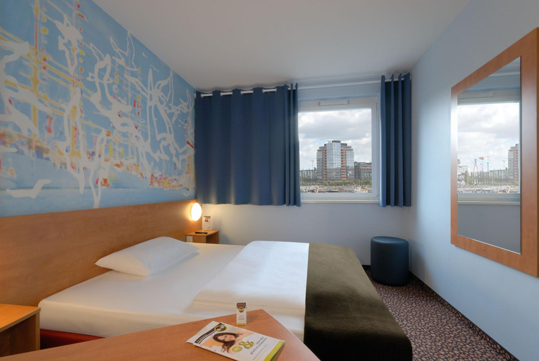 Bedroom 5, B&B Hotel Kiel-City, Kiel