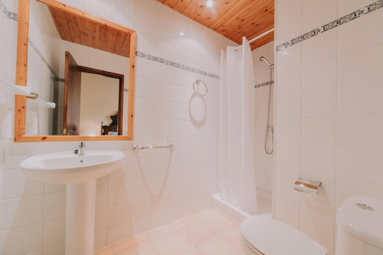 Bathroom, La Riera, Barcelona