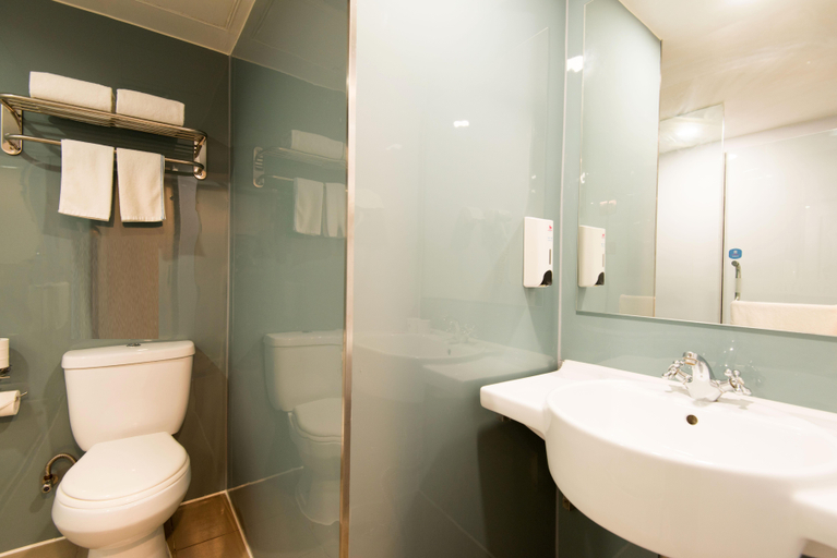 Bathroom 4, Elan Hotel, Yulin