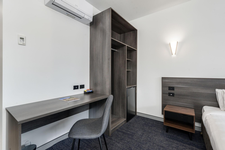 Bedroom 23