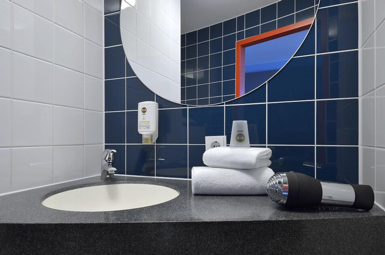 Bedroom 4, B&B Hotel Saarbrücken-Hbf, Regionalverband Saarbrücken