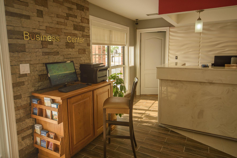 Public Area, Richland Inn Lawrenceburg, Lawrence