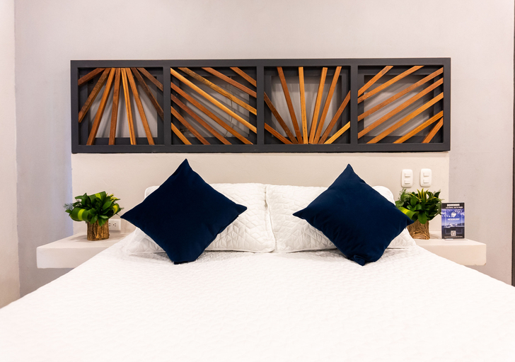 Bedroom 4, The Garden Suites, Santa Marta (Dist. Esp.)