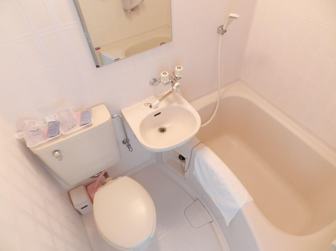 Bathroom 4, Hotel Sunset American, Chatan