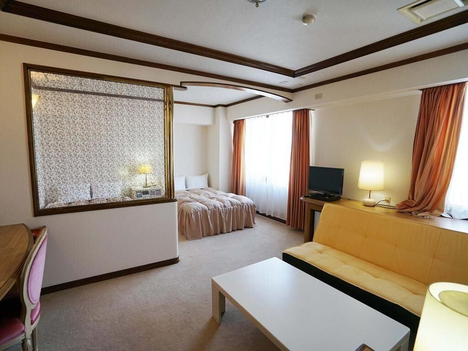 Bedroom 3, Neyagawa Trend Hotel, Neyagawa