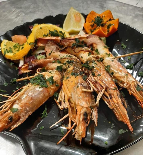 Food & Drinks 15