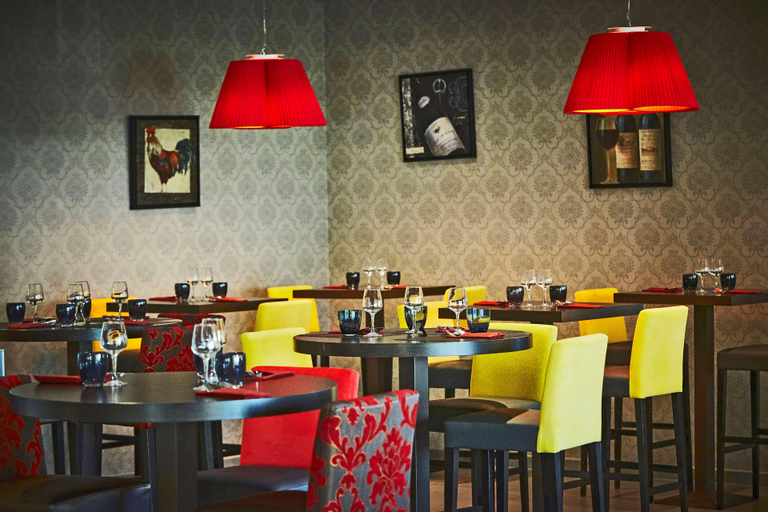 Food & Drinks 30