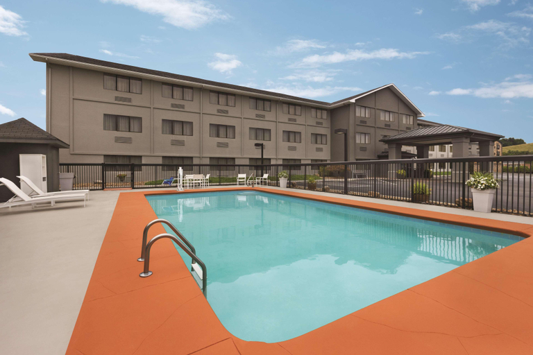 Sport & Beauty 2, Country Inn & Suites By Radisson, Abingdon, Va, Washington
