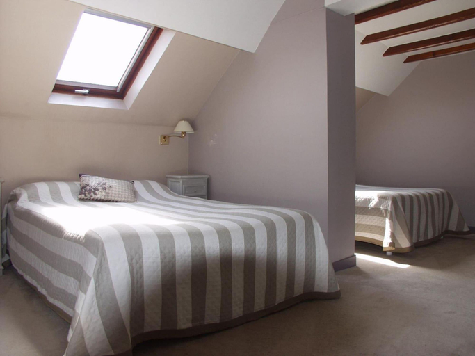 Bedroom 4, Cit’Hotel BEAUSÉJOUR, Manche