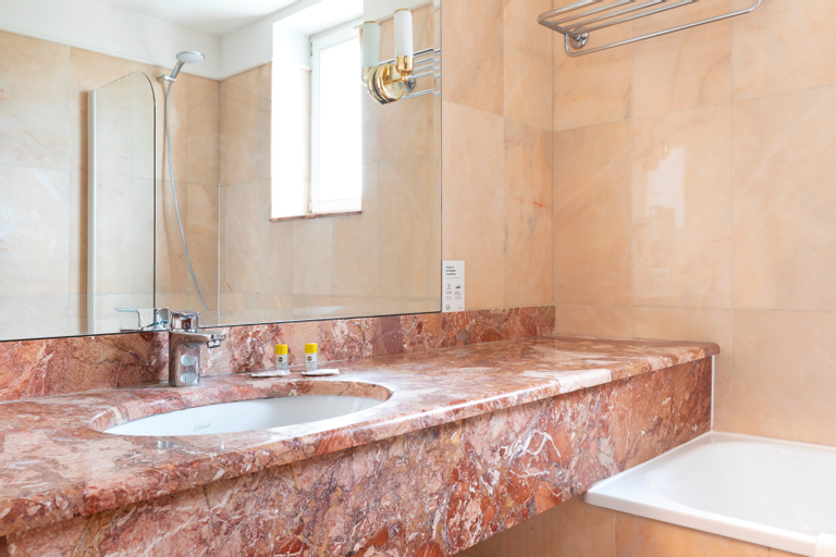 Bathroom 6
