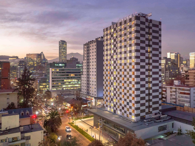 Exterior & Views 2, Novotel Santiago Providencia, Santiago