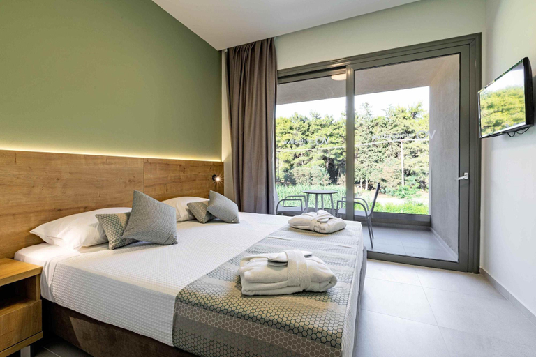 Bedroom 3, White Olive Elite Hotel Laganas, Ionian Islands
