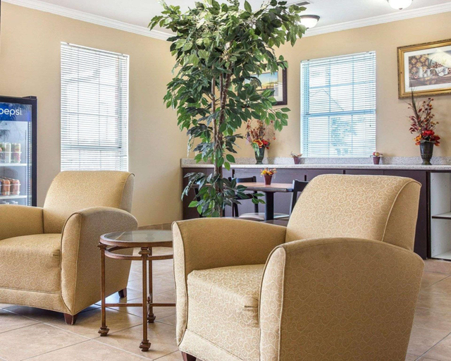 Public Area 2, Travelodge by Wyndham Santee, Orangeburg