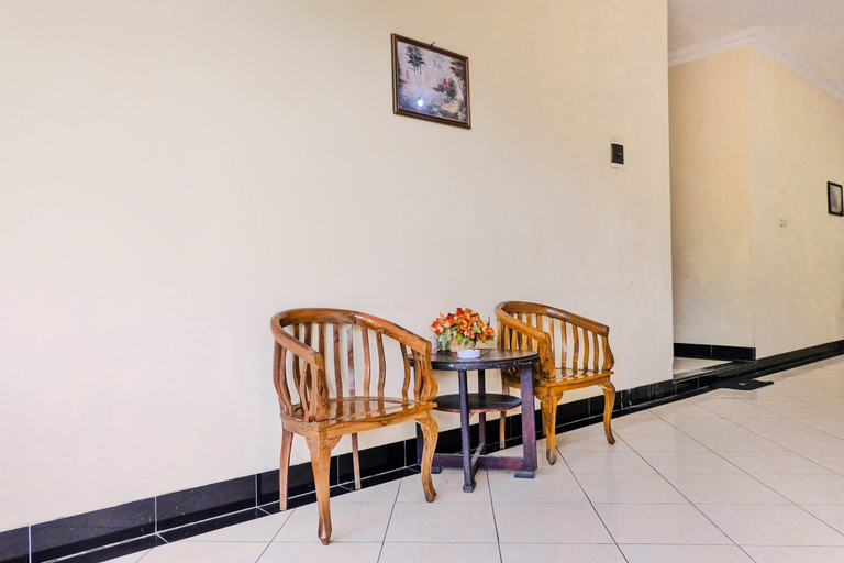 Public Area 3, Hotel O otel Graha Prima, Pacitan