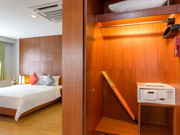 Bedroom 23