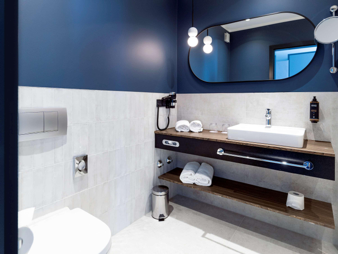 Bathroom 24