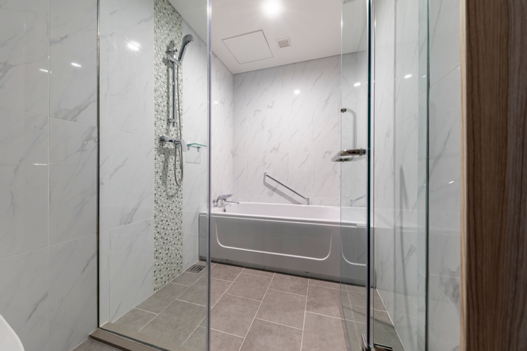 Bathroom 4