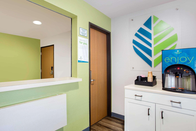 Public Area, WoodSpring Suites Charlotte Shelby, Cleveland
