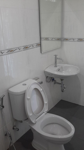 Bathroom 3, The Amber Mansion, Muang Roi Et