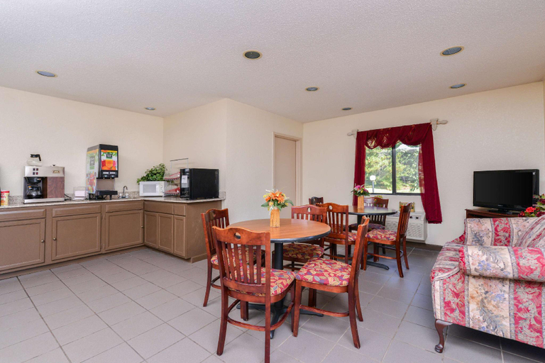 Others 5, Baymont by Wyndham Acworth, Bartow