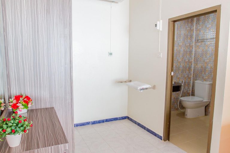 Bathroom 3, Hanuman Residence, Phuket Island