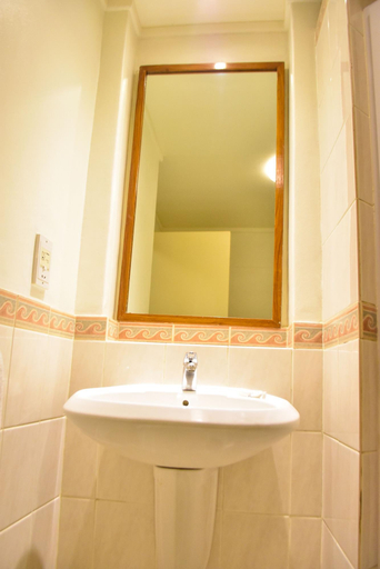 Bathroom, Cresta Bosele Hotel, Selibe Phikwe