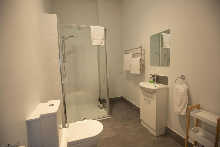 Bathroom 4, Argyle Accommodation, Hobart