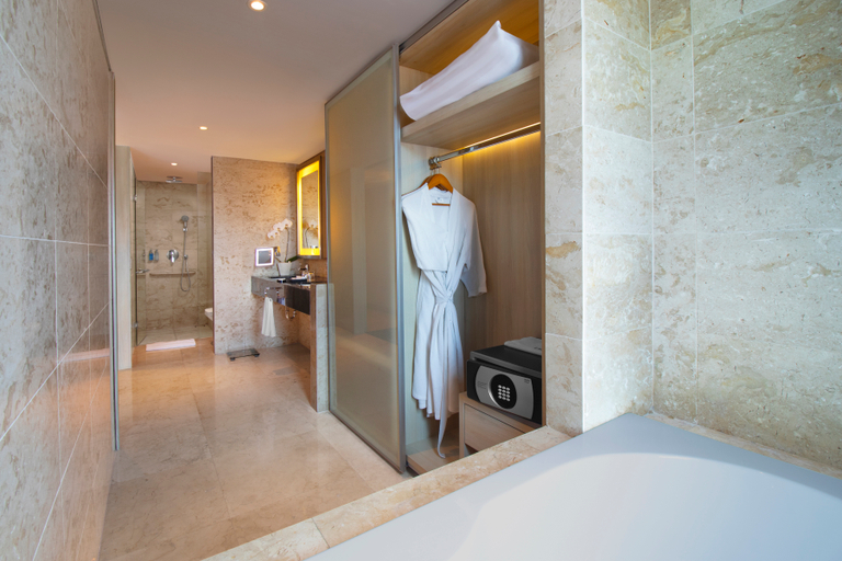 bathroom 5