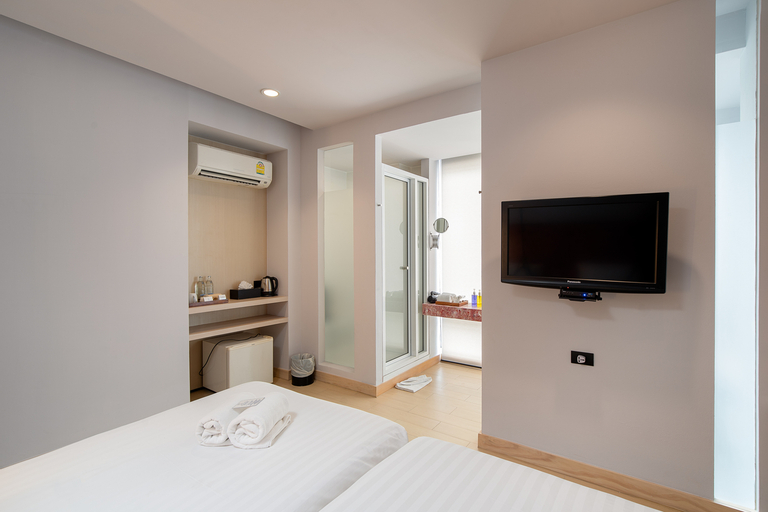 Bedroom 26