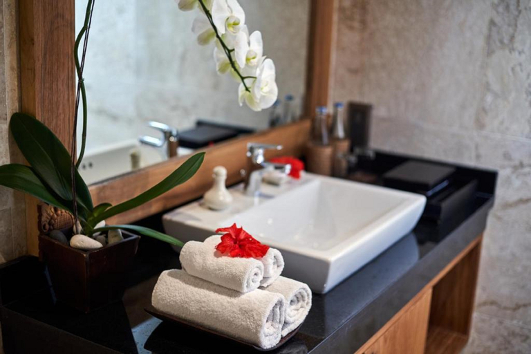 Bathroom 22