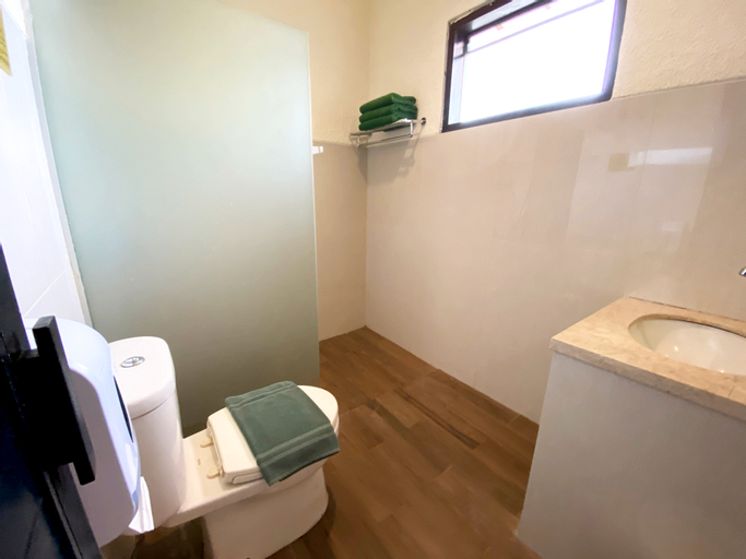 Bathroom 4