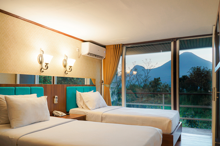 Bedroom 2, LITTLE CARAVAN FOREST RESORT, Mojokerto