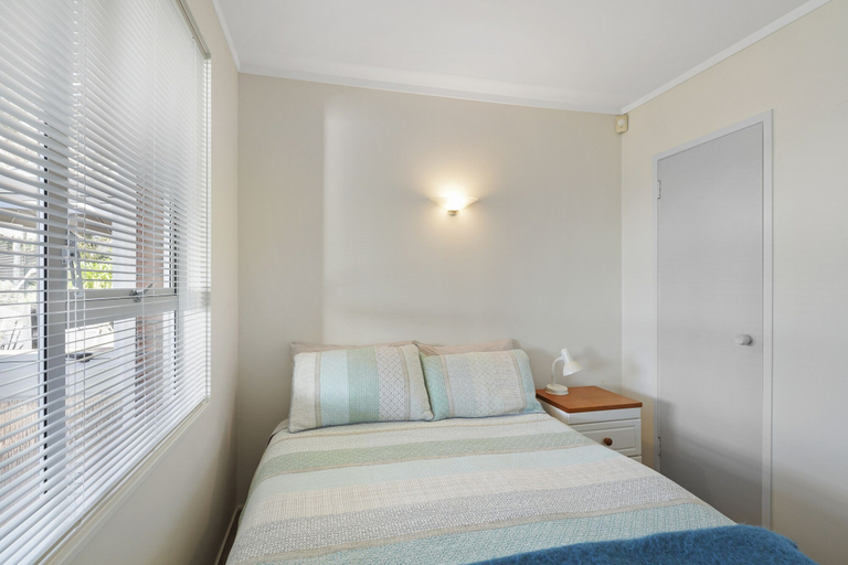 Bedroom 3, Bright & Sunny Meadowbank - Gardens, Waitakere