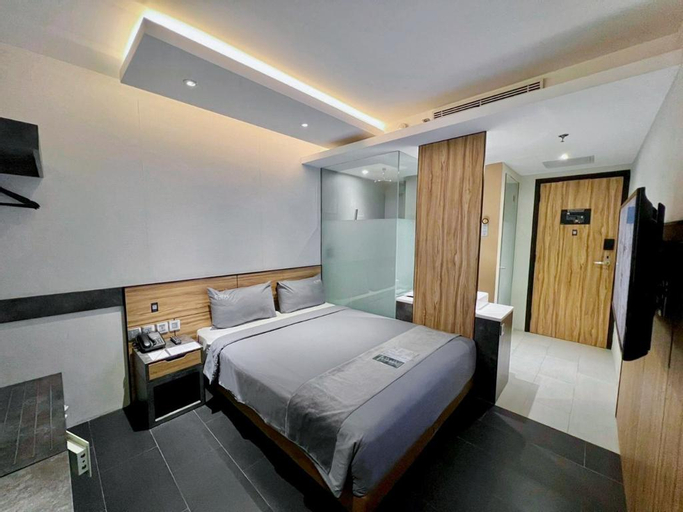 Bedroom 14