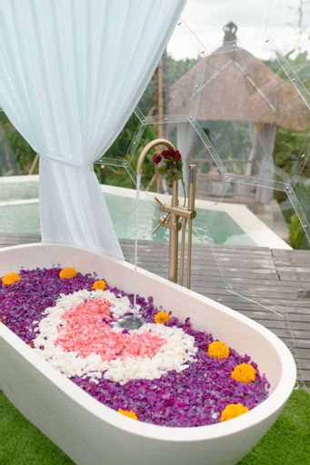 Skyspace Villas Bali - Tap to explore photos