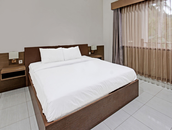 Bedroom 1, Capital O 91696 Kimara Homestay & Resto, Lombok
